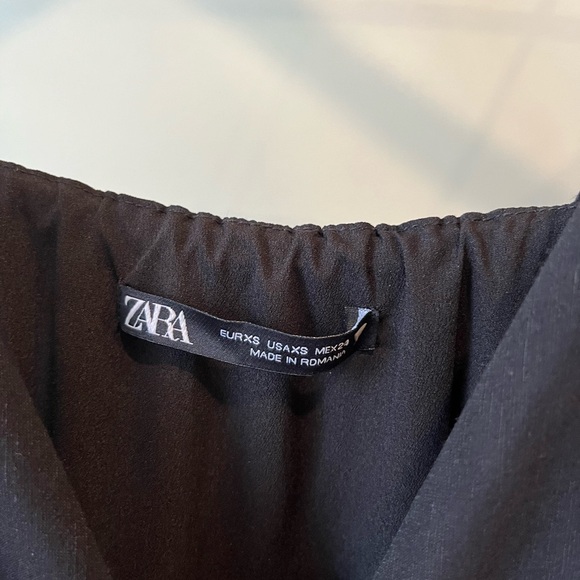 Zara Cut-Out Linen Dress - Picture 6 of 6